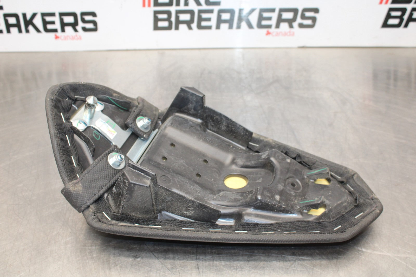 18-23 KAWASAKI NINJA 400 EX400 ABS REAR BACK PASSENGER SEAT PAD SADDLE BB177