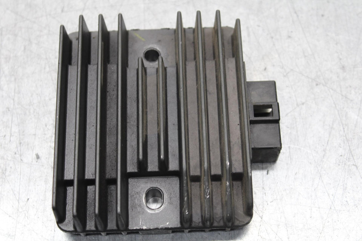 05 YAMAHA YZF R6S RECTIFIER VOLTAGE REGULATOR BB600