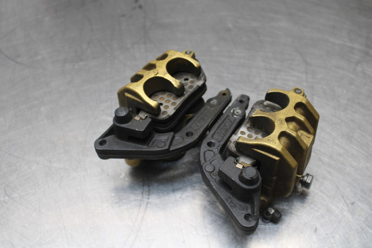 14 TRIUMPH STREET TRIPLE ABS RIGHT LEFT FRONT BRAKE CALIPER SET PAIR BB808