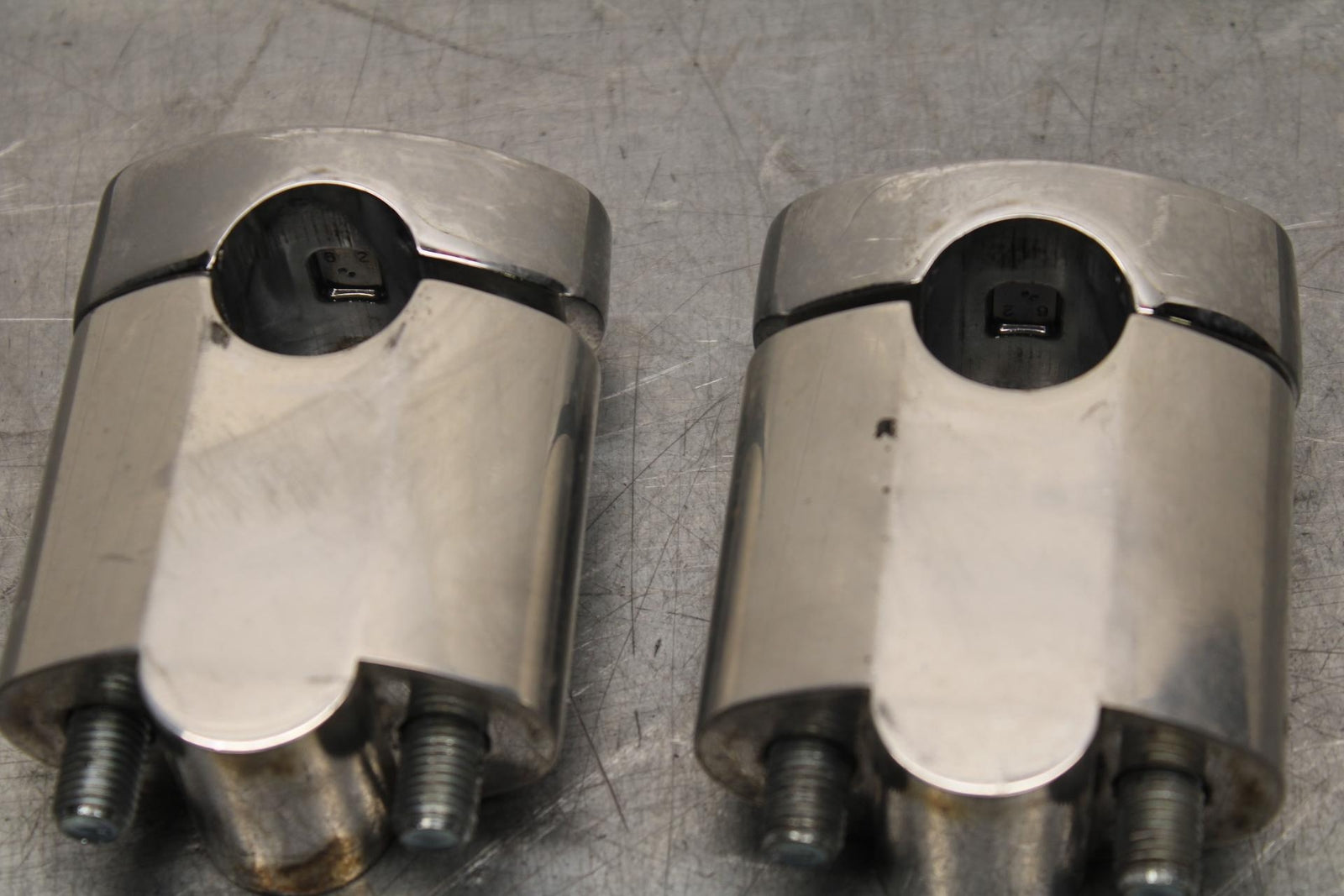 2006 Kawasaki Vulcan 900 VN900B Classic HANDLEBAR RISERS BB585