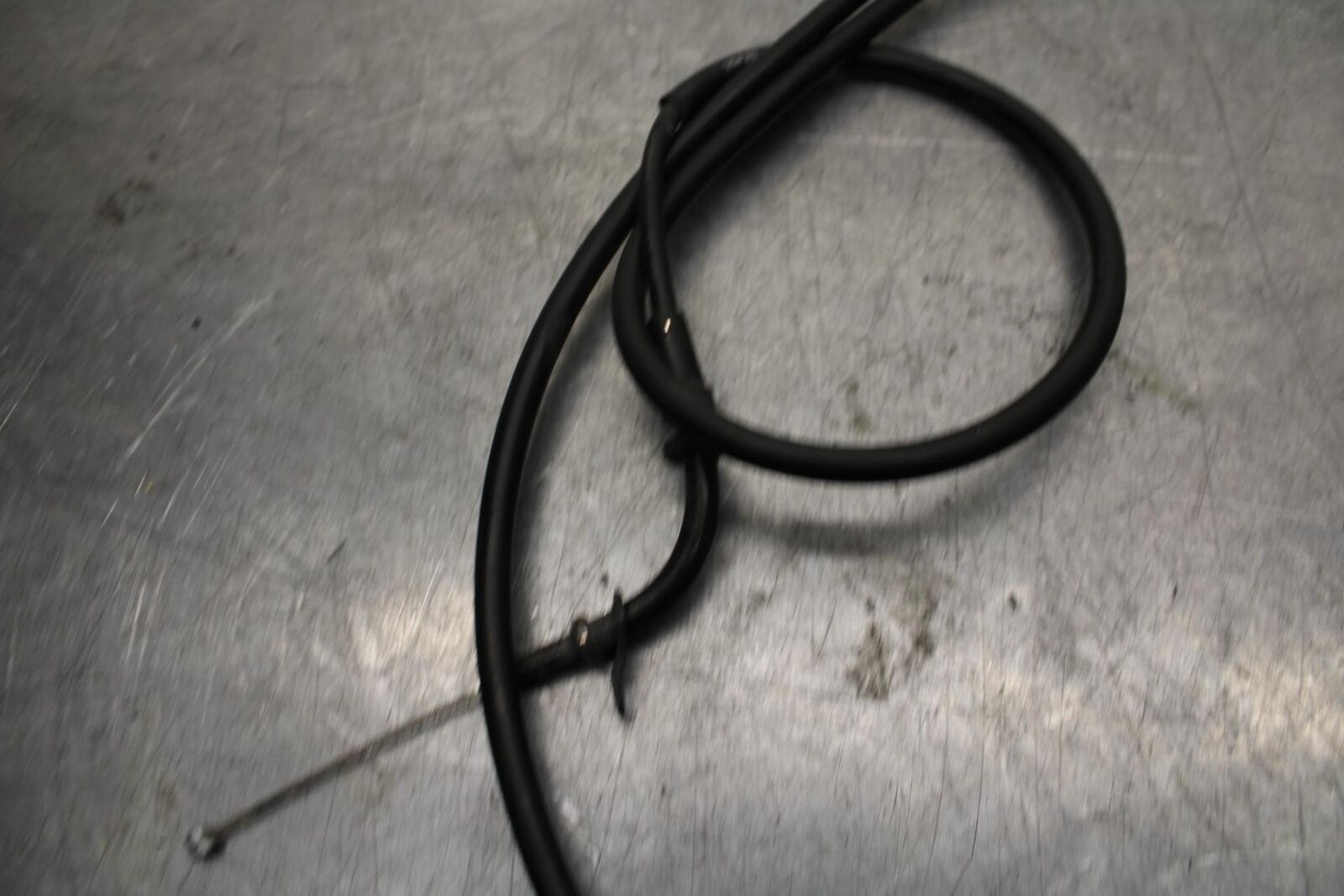 2002 Suzuki GSXR1000 THROTTLE CABLES LINES 58300-35F00 58300-35F10 BB73