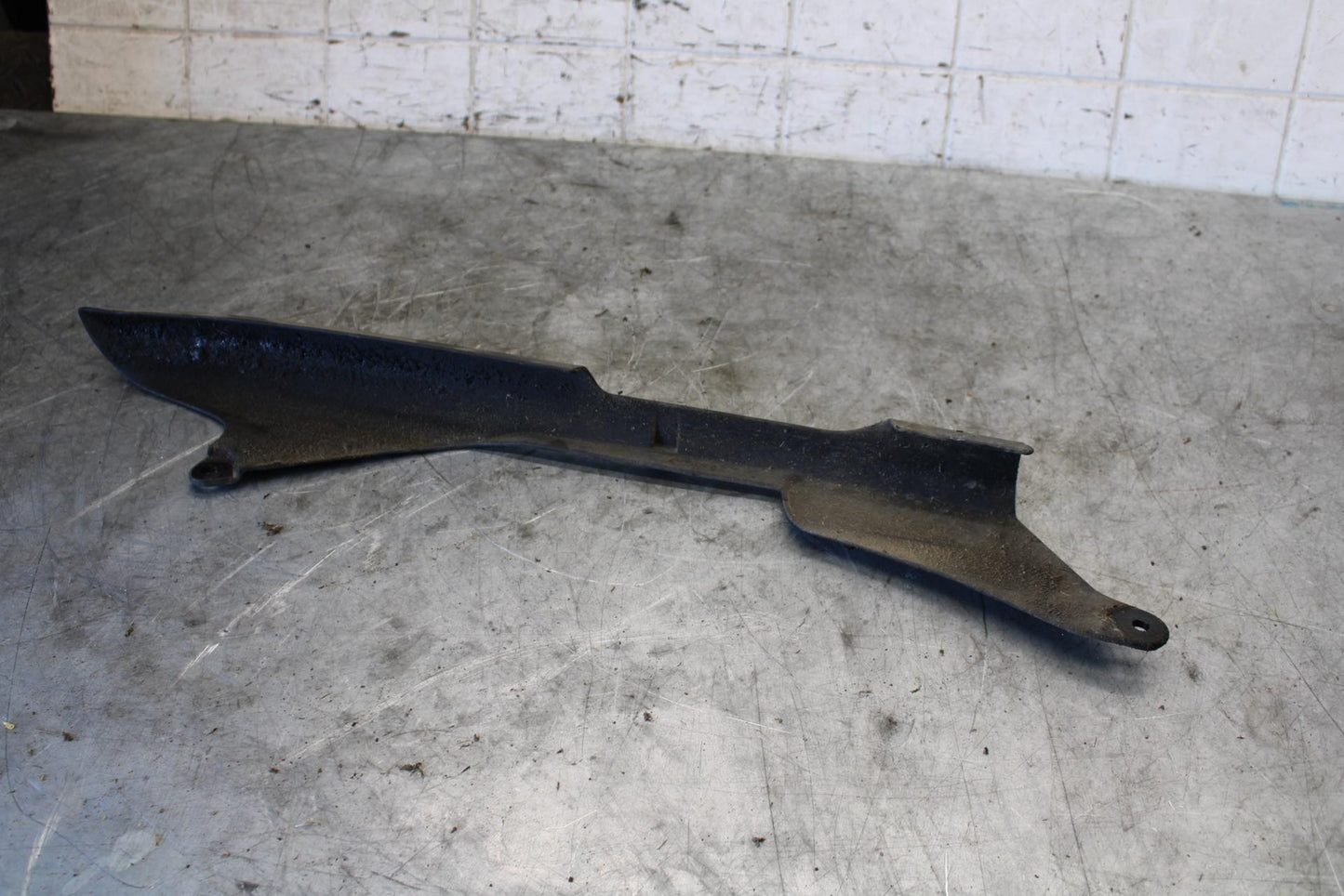 09-12 KAWASAKI NINJA ZX6R REAR BACK DRIVE CHAIN GUARD COVER SHIELD BB544