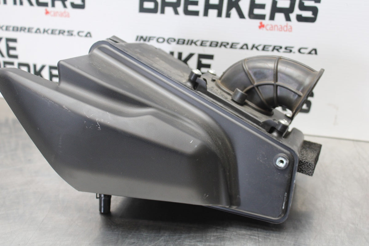 23-24 YAMAHA MT-07 AIRBOX AIR INTAKE FILTER BOX BB194