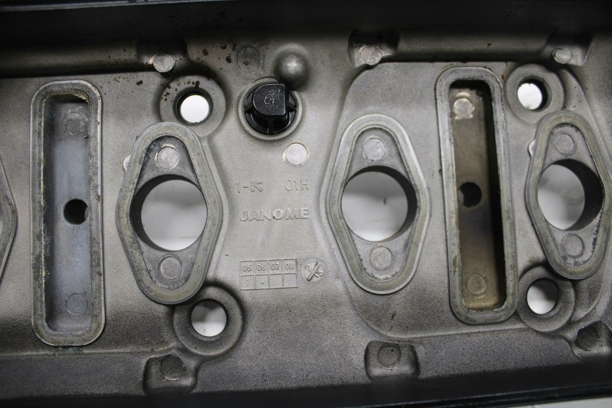 06-07 SUZUKI GSXR750 ENGINE TOP END CYLINDER HEAD COVER BB152B