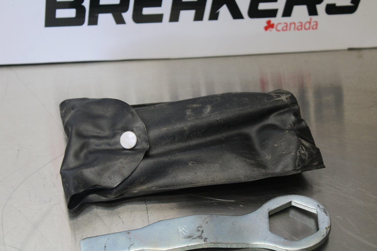 07 KAWASAKI Z1000 STOCK TOOLS OEM TOOL BAG KIT SET BB148