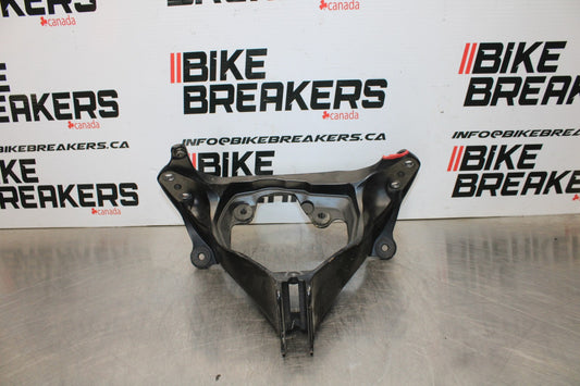 06-07 SUZUKI GSXR 600 UPPER FAIRING MIRROR GAUGES STAY BRACKET BB178