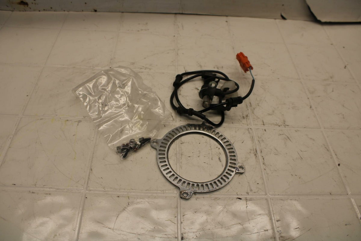 15-16 HONDA CB300F REAR ABS BRAKE SENSOR RING BB05