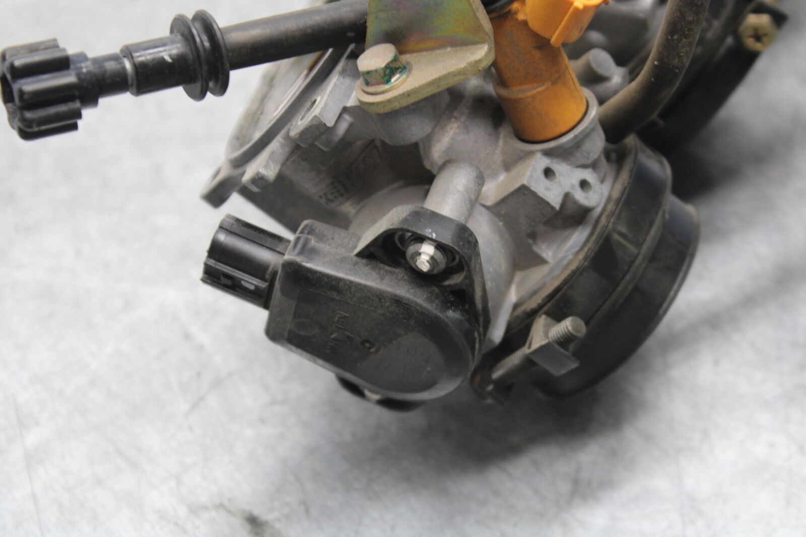 05-06 HONDA CBR600RR MAIN FUEL INJECTORS / THROTTLE BODIES 16401-MEE-A01 BB655