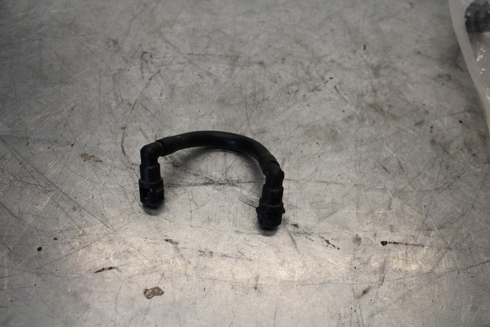 09-16 SUZUKI GSXR1000 FUEL HOSE GAS LINE TUBE PIPE BB439
