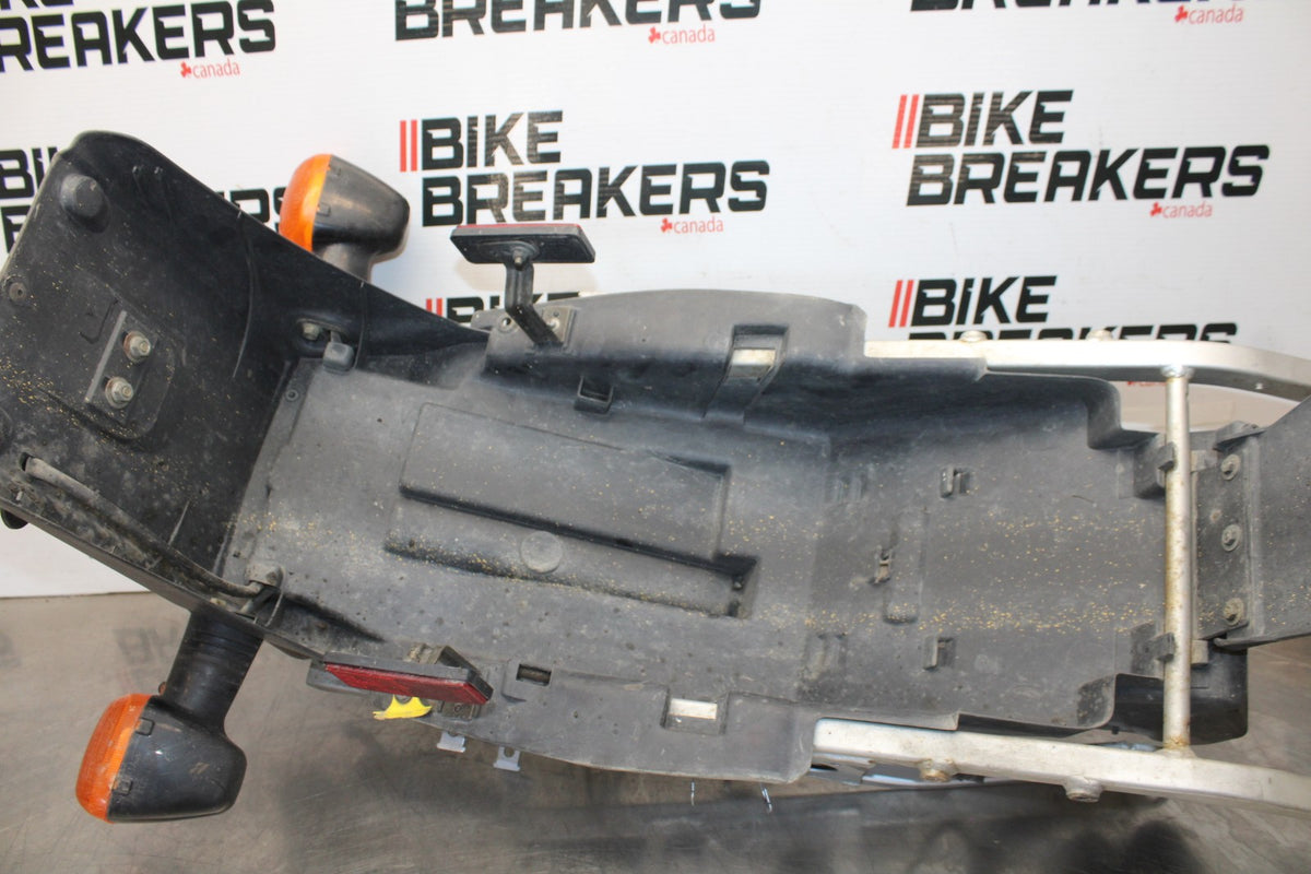 98-05 HONDA SUPER HAWK 1000 VTR1000F REAR SUBFRAME BACK SUB FRAME BB924