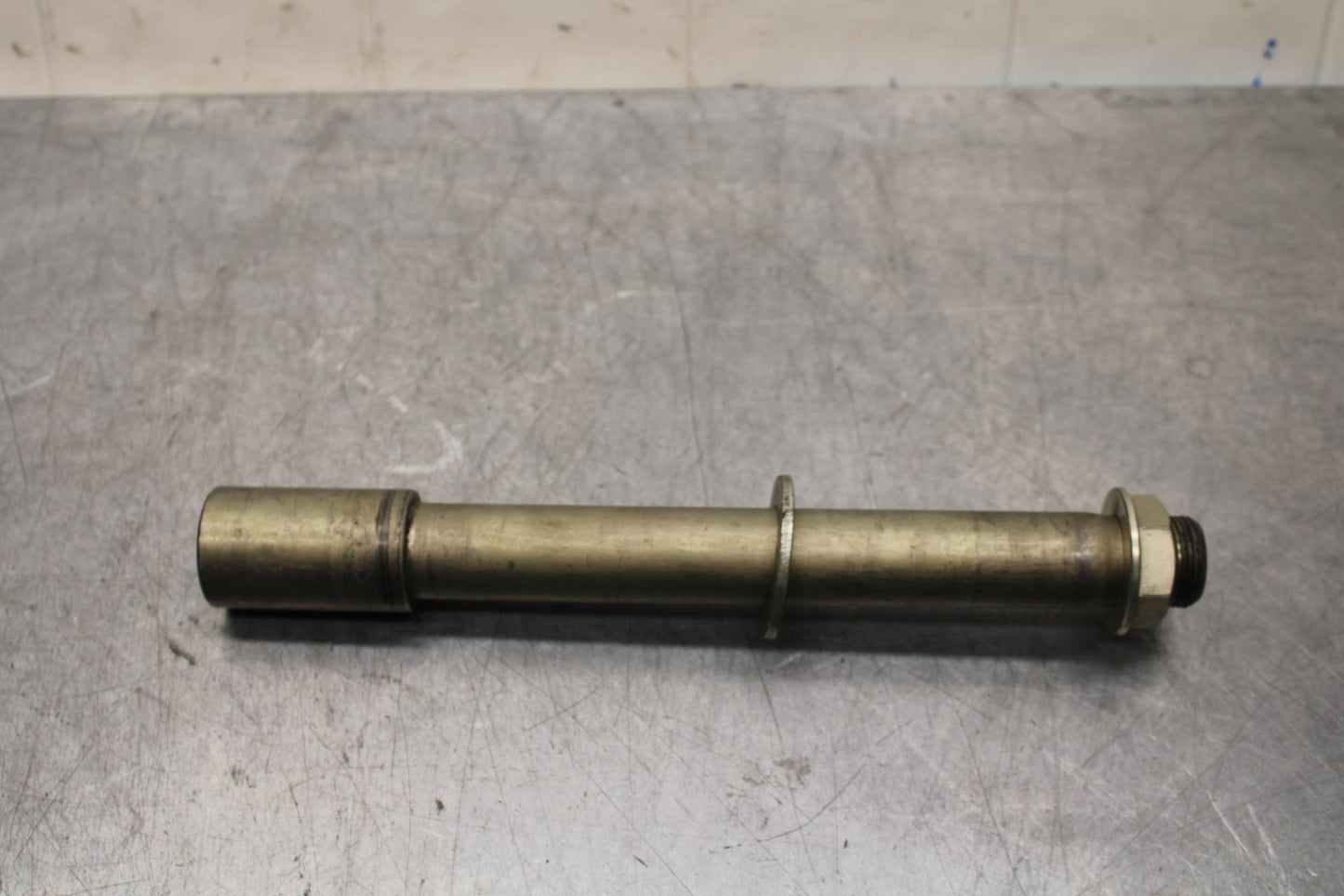 11-23 SUZUKI GSXR 600 FRONT WHEEL RIM AXLE PIVOT BOLT BB582