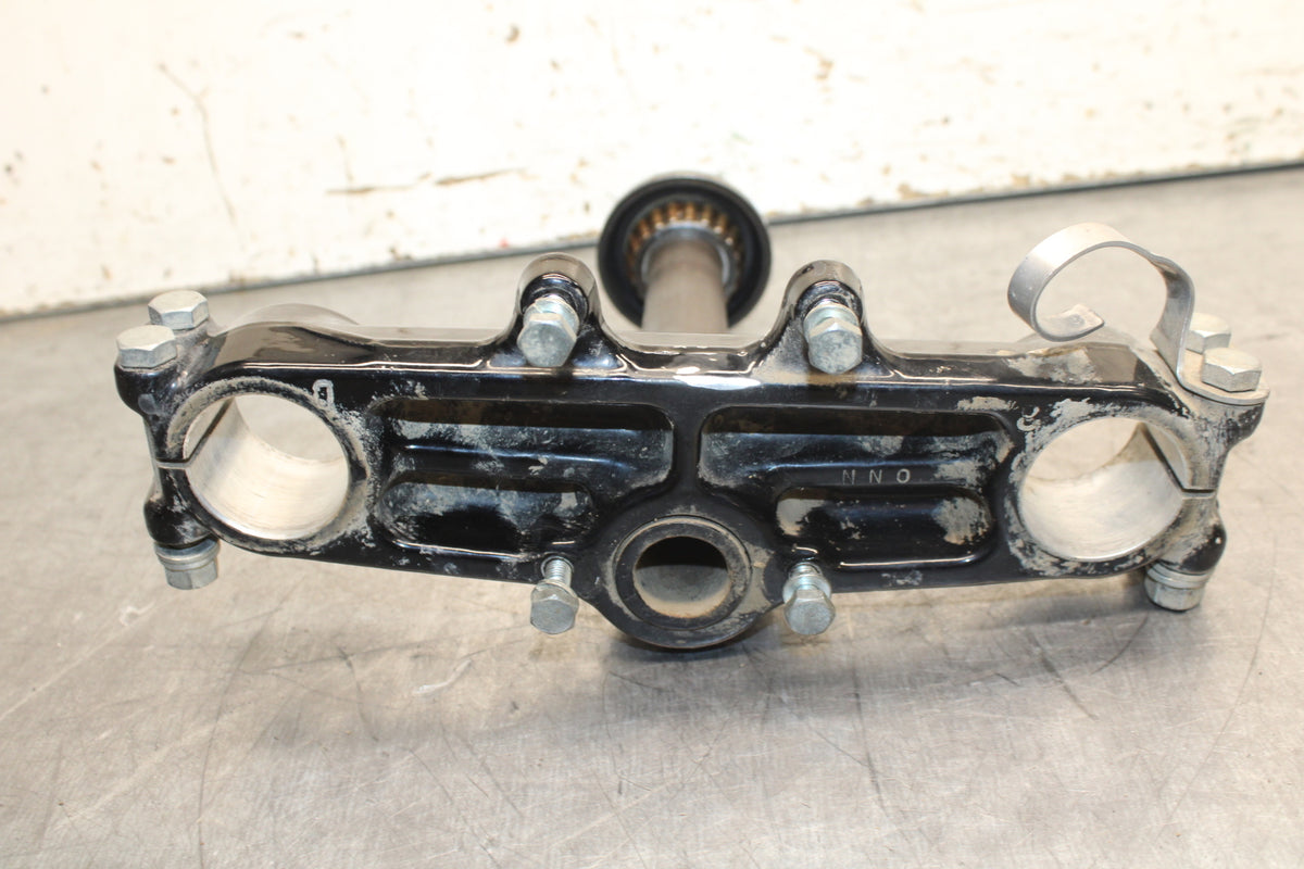 82-83 YAMAHA IT175 FRONT FORKS CLAMP LOWER TRIPLE TREE STEM BB108