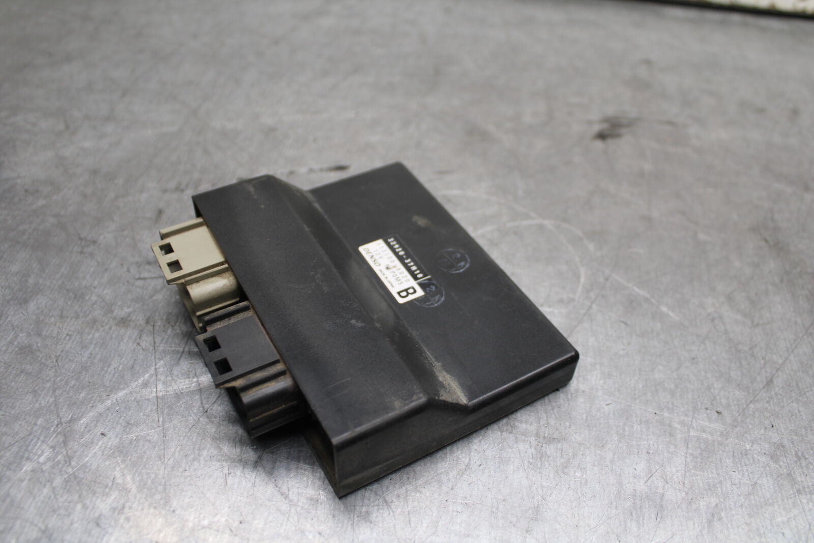 08-09 SUZUKI GSXR600 ECU COMPUTER CONTROLLER UNIT BLACK BOX ECM CDI  BB728