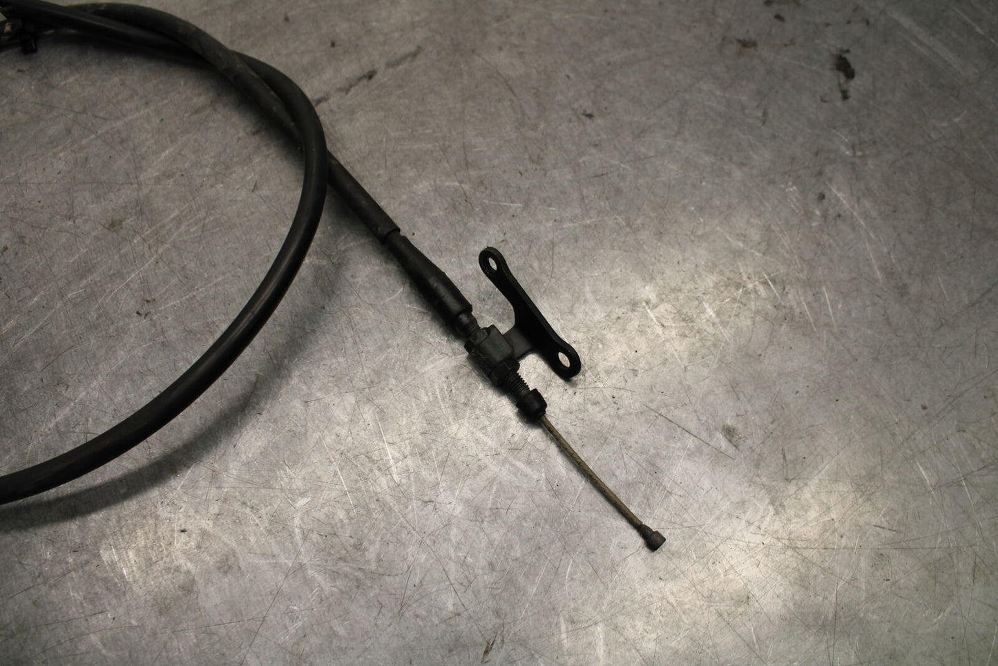 04-06 YAMAHA YZF R1 CLUTCH CABLE LINE 5VY-26335-01-00 BB659