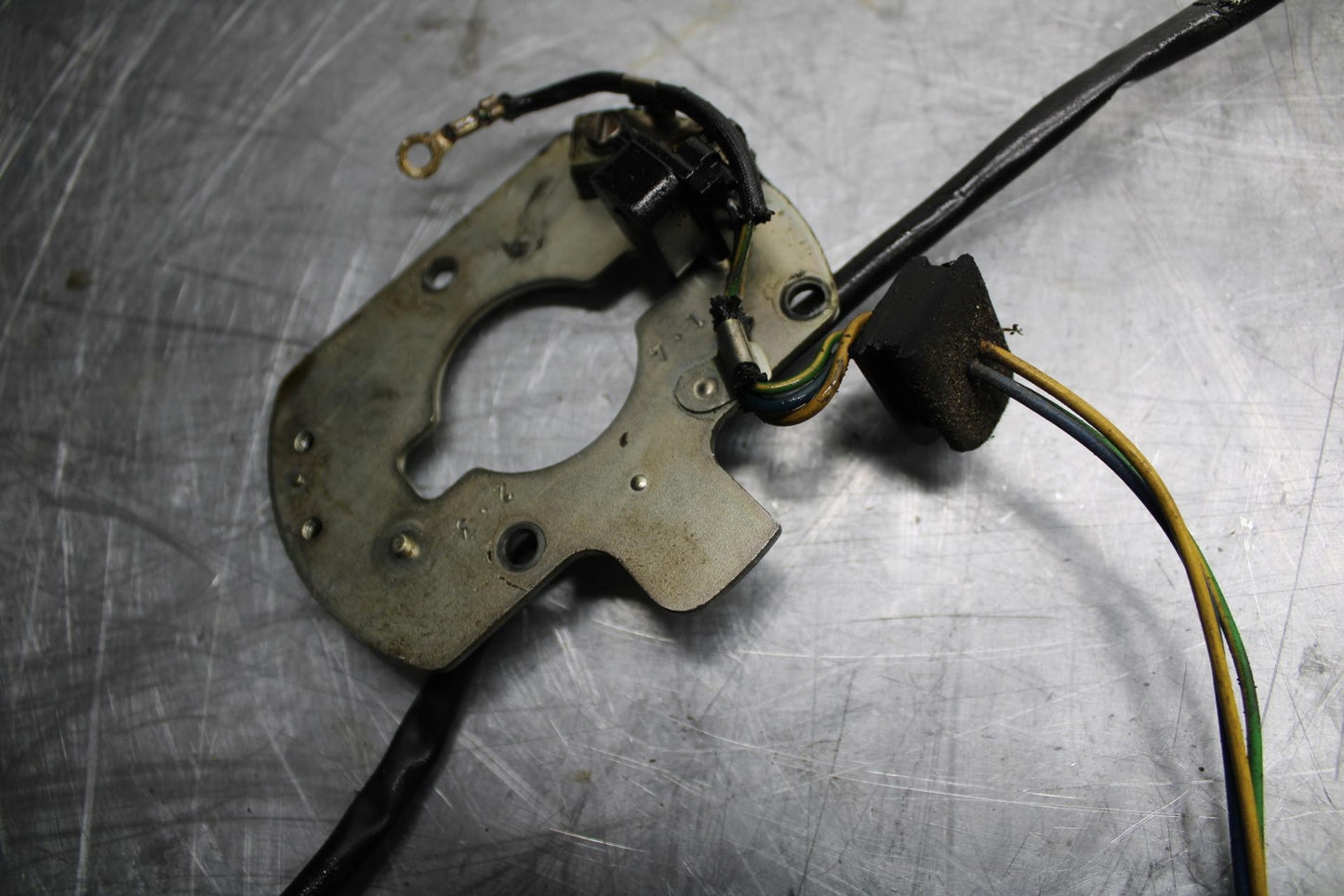 91-92 SUZUKI GSXR750 M  CRANKSHAFT POSTION PICK UP SENSOR BB493