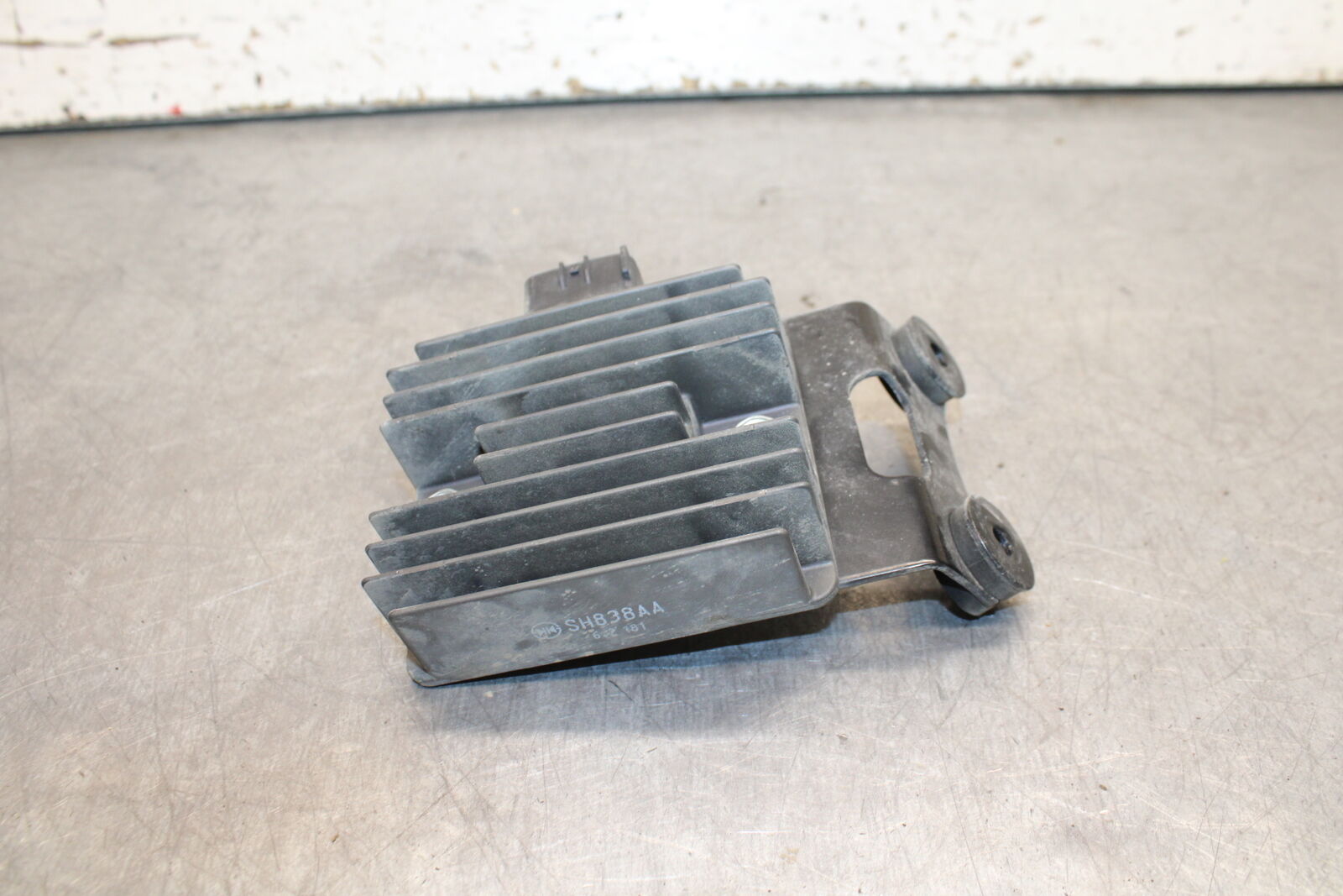 16-17 KAWASAKI VULCAN S 650 EN650 ABS RECTIFIER VOLTAGE REGULATOR BB731