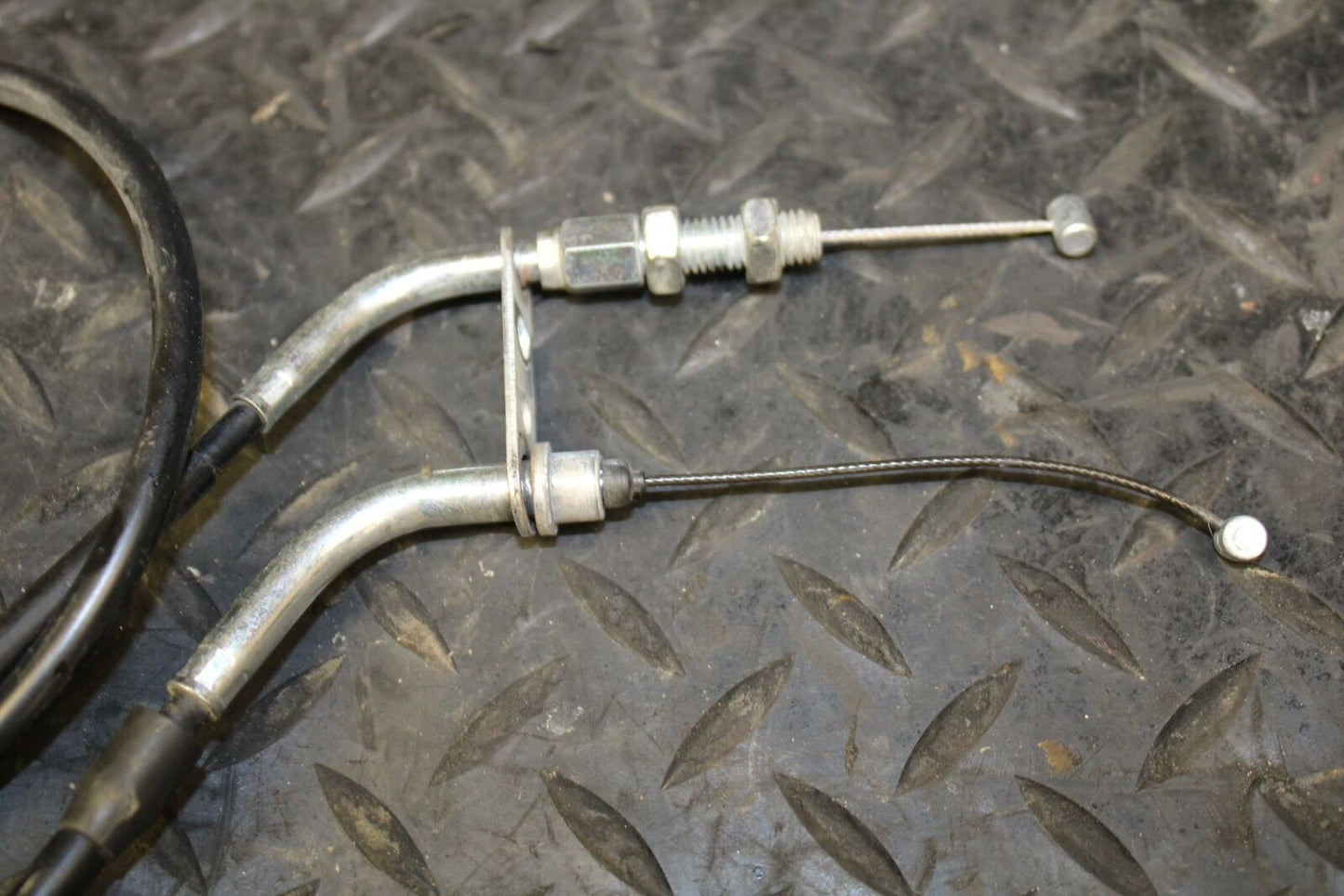 10 SUZUKI GSXR750 THROTTLE CABLES LINES BB190