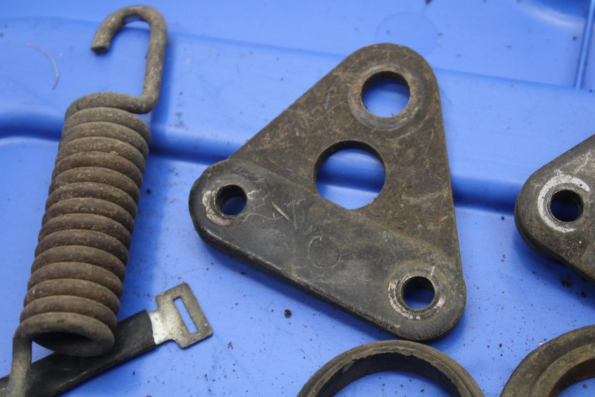 80-83 SUZUKI GS750E ENGINE MOTOR MOUNTS AND MISCELLANEOUS BOLTS BB82