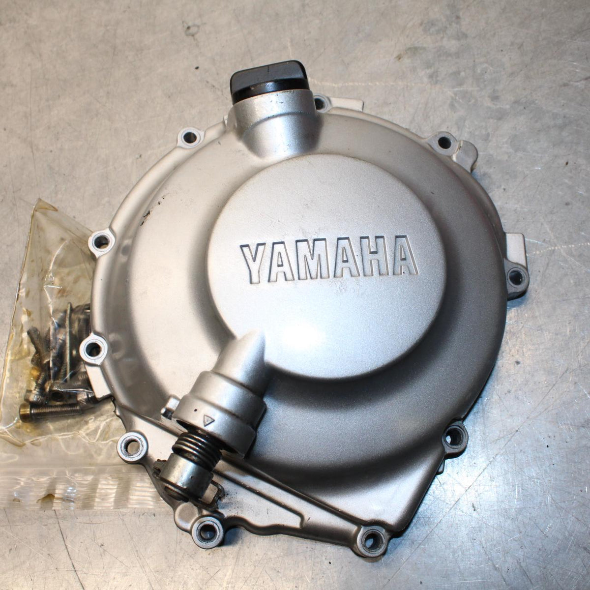2001 Yamaha YZF R6 CLUTCH SIDE ENGINE MOTOR COVER 5EB-15421-01-00 BB68