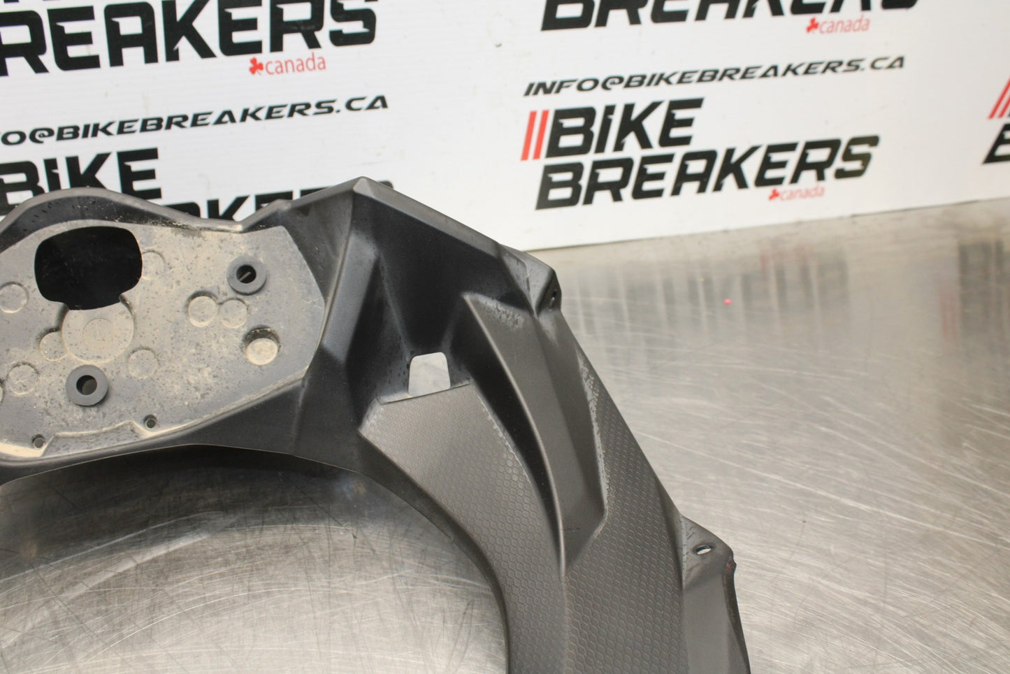 18-23 KAWASAKI NINJA 400 EX400 ABS FRONT CENTER COWL FAIRING BB177