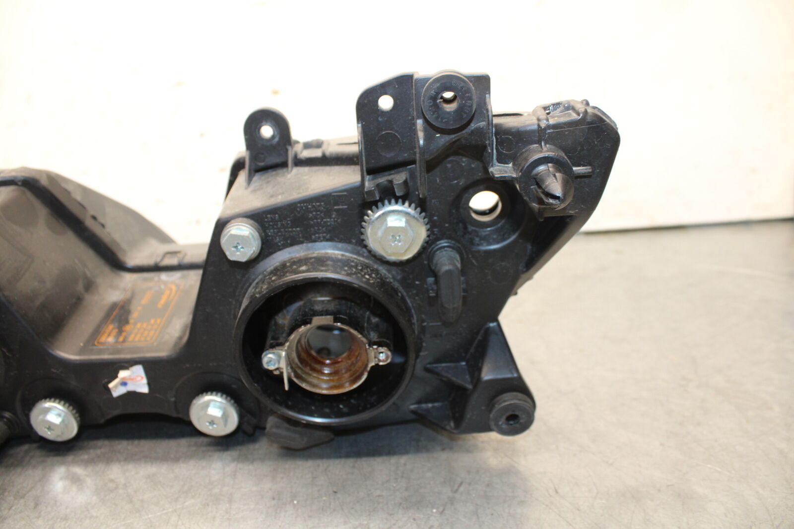 13-18 KAWASAKI NINJA ZX6R FRONT HEADLIGHT HEAD LIGHT LAMP 23007-0185 BB666