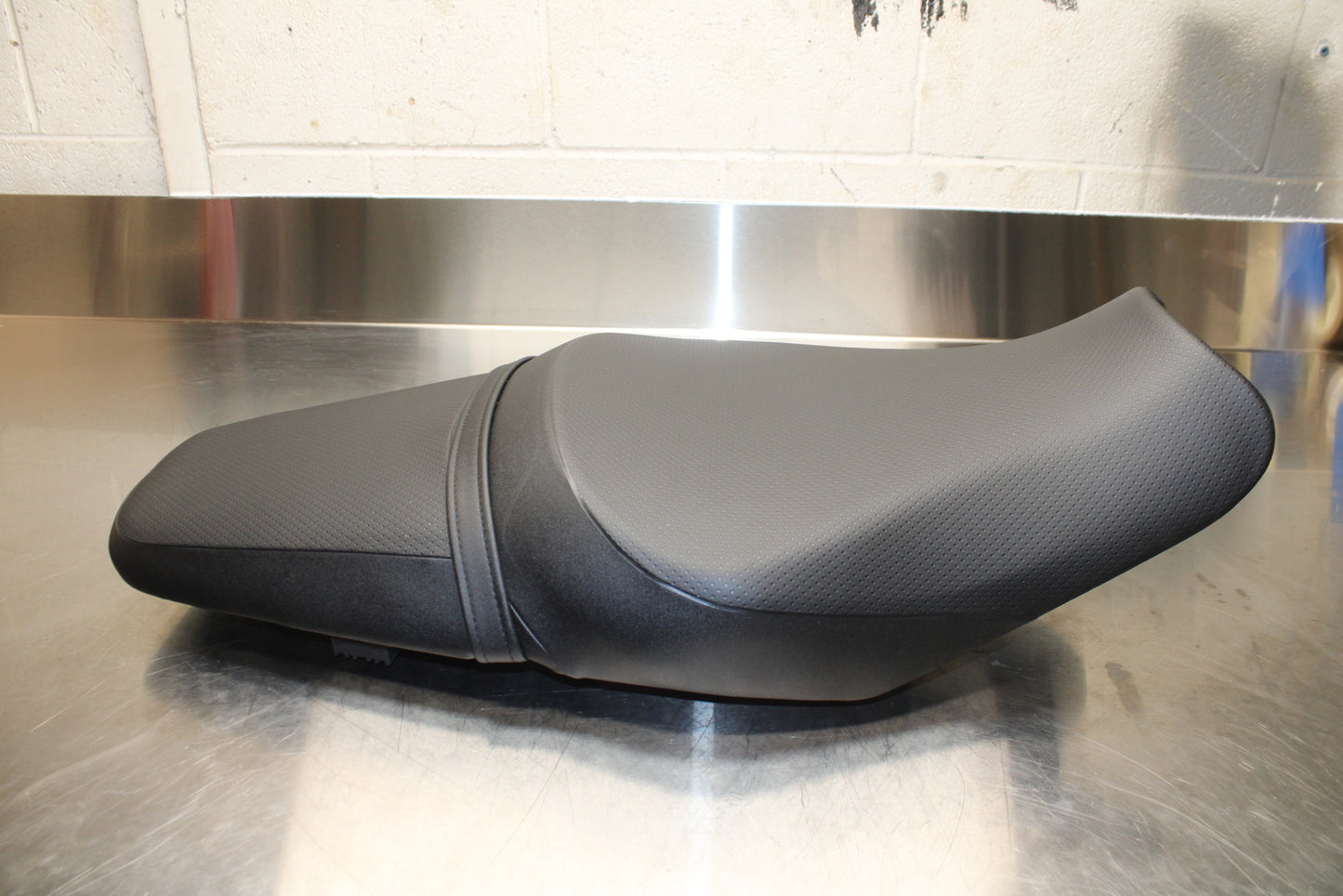 23-24 KAWASAKI NINJA ZX14R NEW!! FRONT REAR SEAT SADDLE BB141