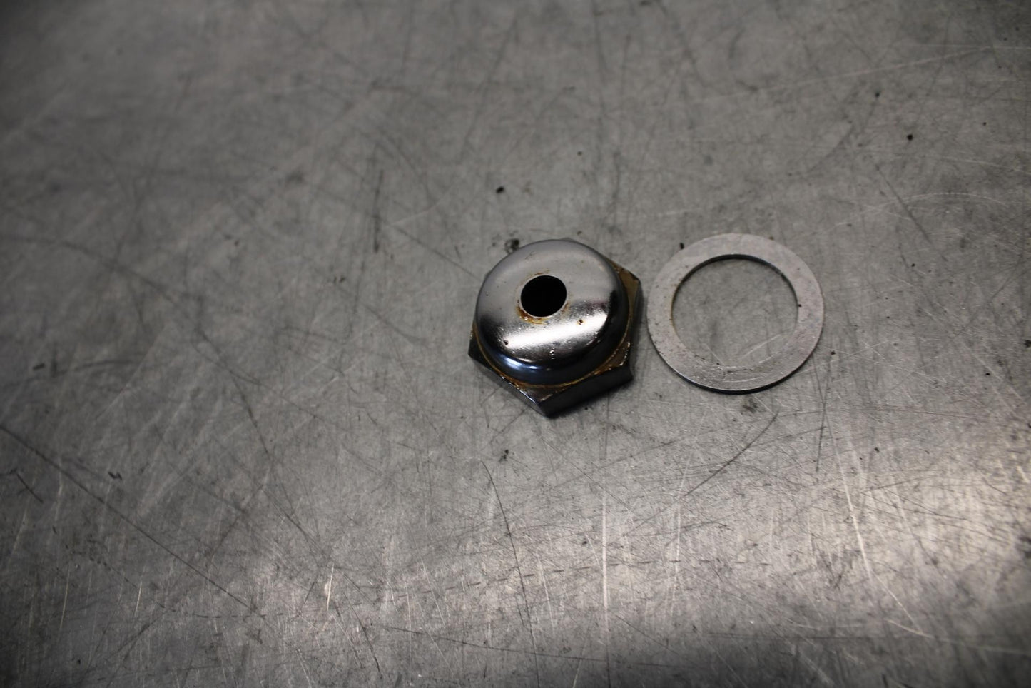 91-92 SUZUKI GSXR1100 GSXR 1100M FORKS UPPER TRIPLE TREE NUT BB435