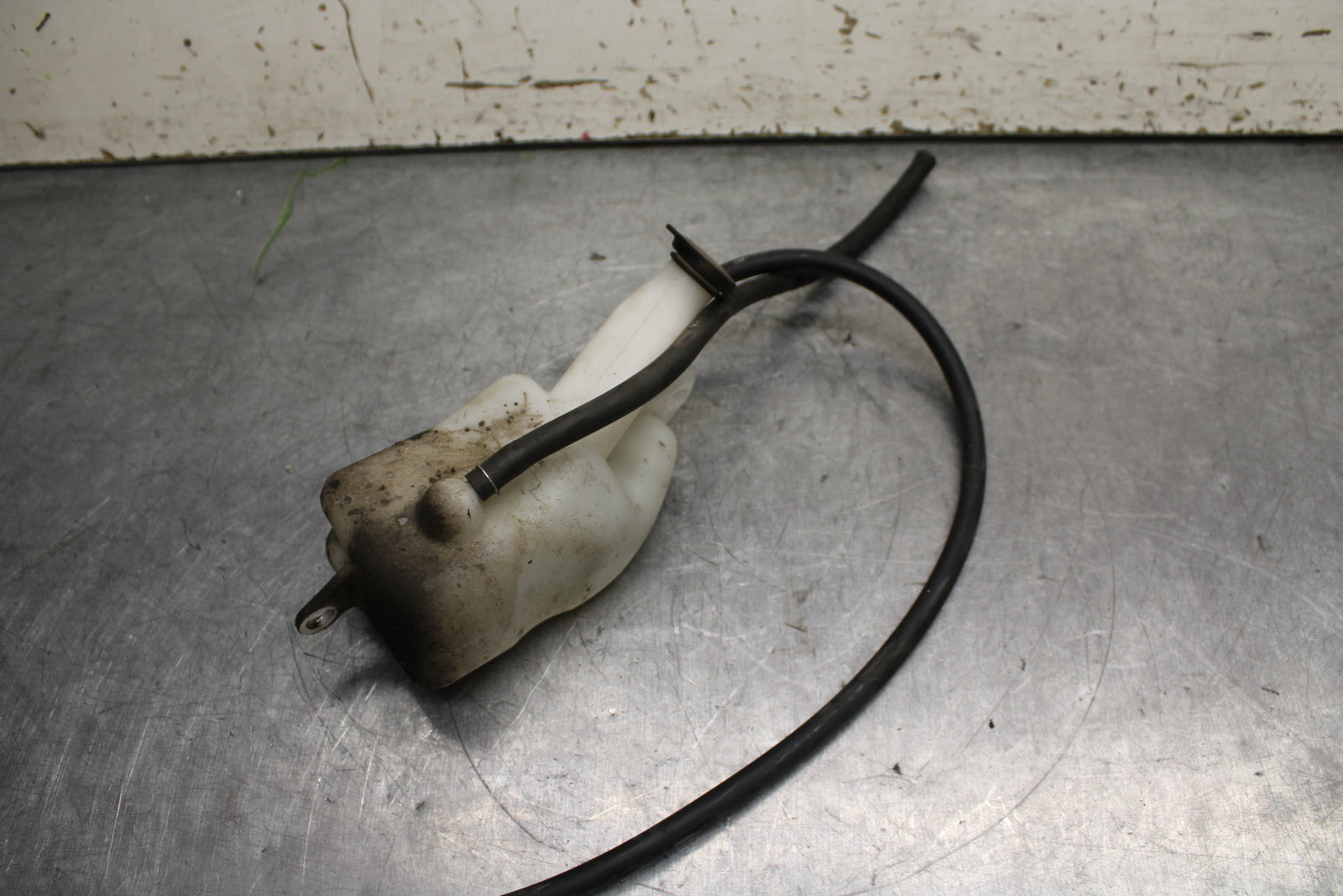 15-16 HONDA CB300F COOLANT WATER TANK RESERVOIR BOTTLE BB740