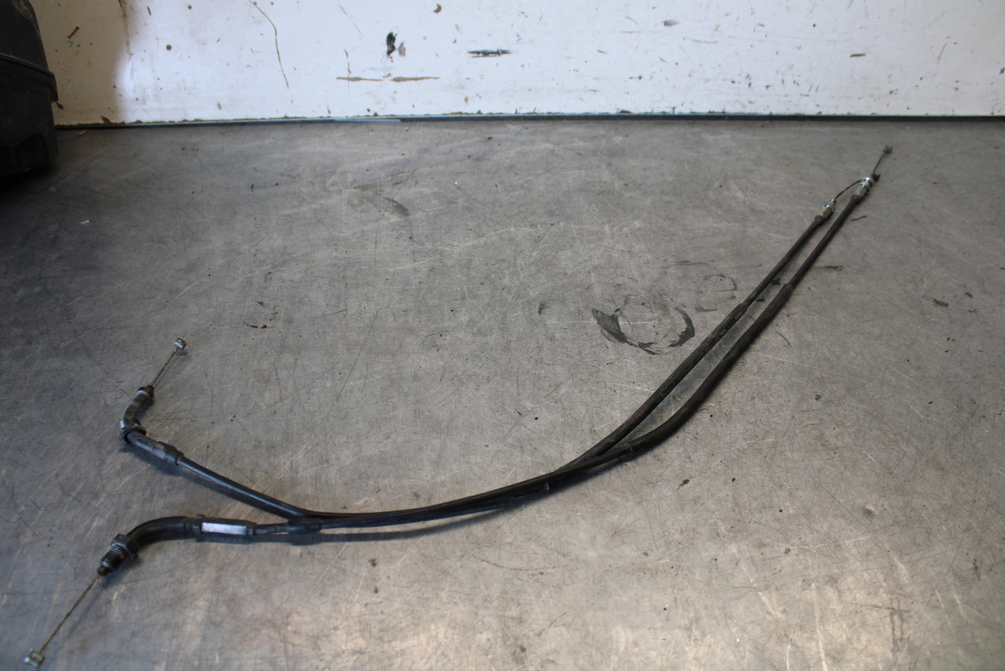 03-04 HONDA CBR600RR THROTTLE CABLES LINES 17910-MBW-D20 17920-MBW-D20 BB661
