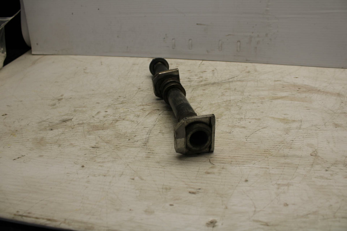 03-05 SUZUKI SV1000 REAR AXLE BACK WHEEL RIM PIVOT BOLT AXEL BB296