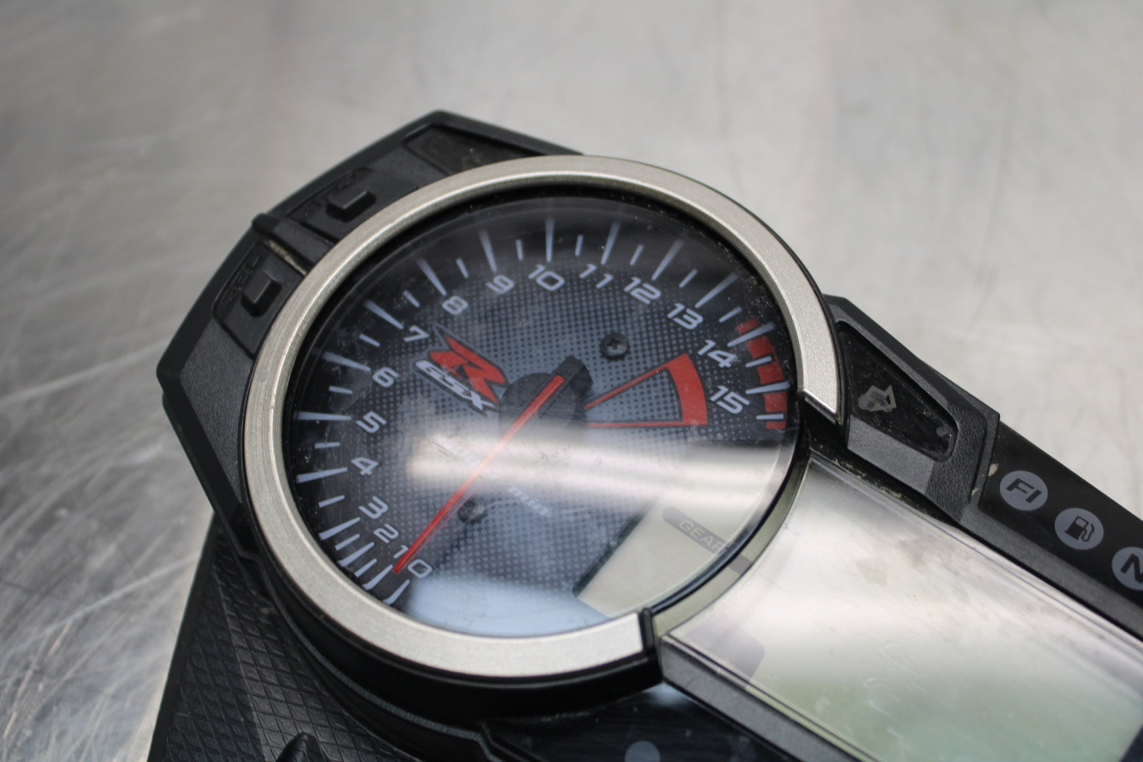 11 SUZUKI GSXR1000 SPEEDO TACH GAUGES CLUSTER SPEEDOMETER TACHOMETER BB142