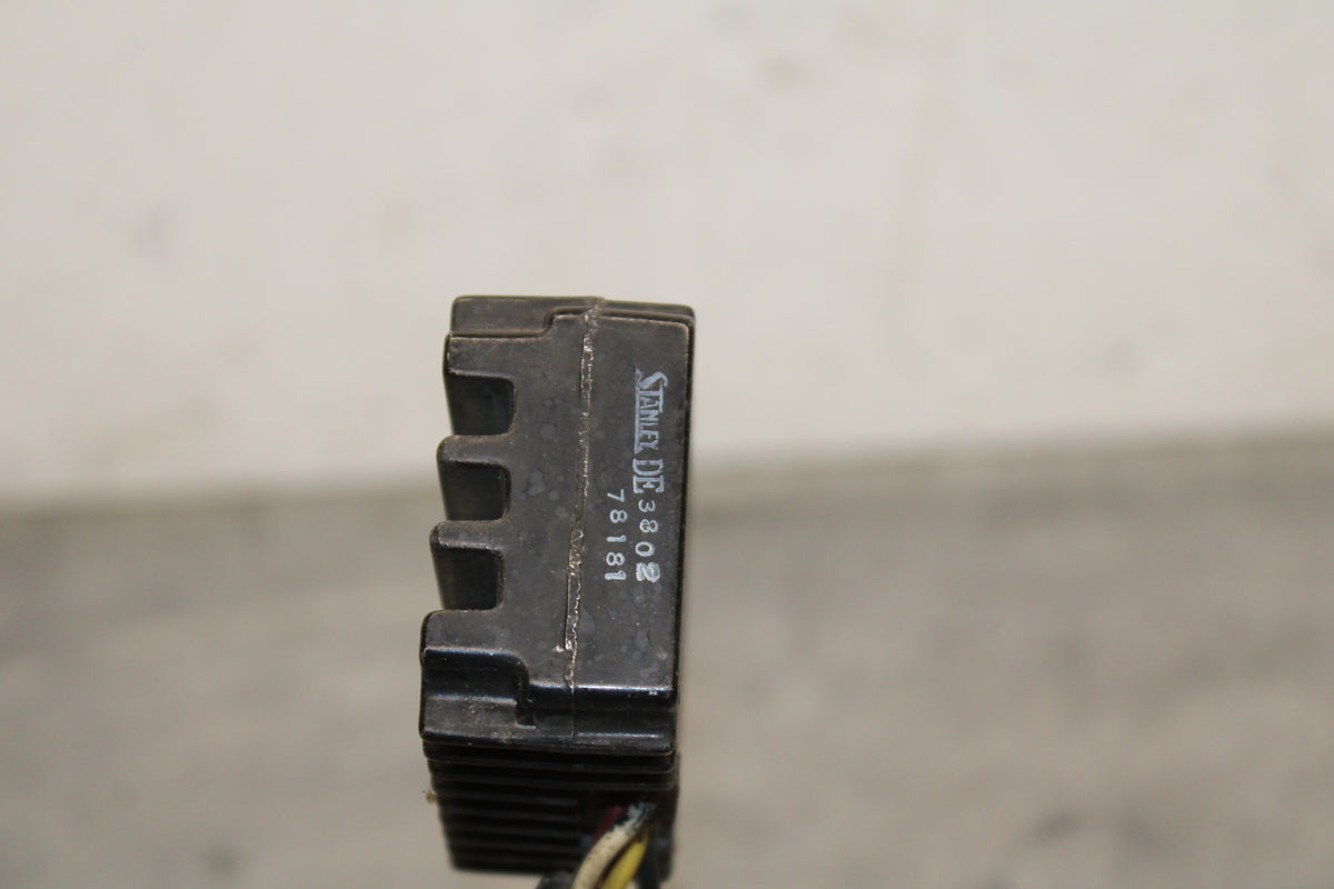 78 SUZUKI GS550E RECTIFIER VOLTAGE REGULATOR BB133