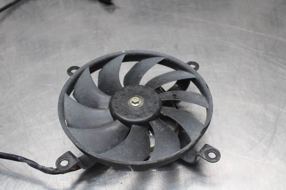 06 KAWASAKI VULCAN 900 ENGINE RADIATOR COOLING FAN BB799