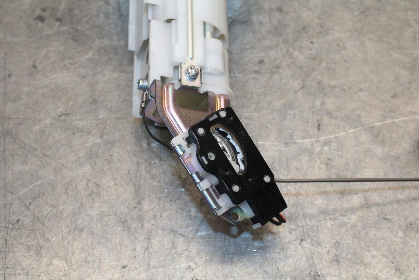 11-23 SUZUKI GSXR 750 FUEL PUMP GAS PETROL SENDER UNIT BB54