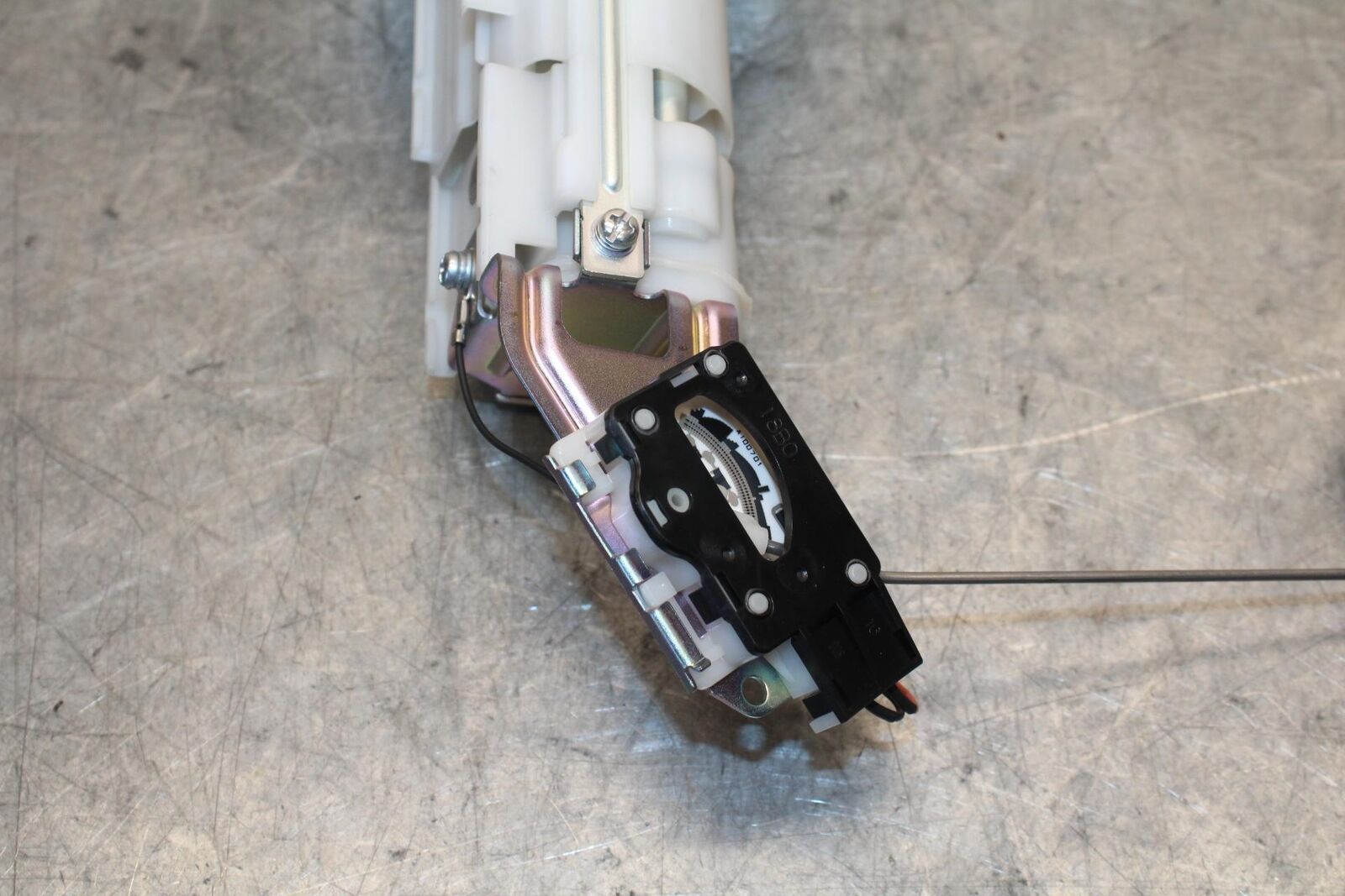 11-23 SUZUKI GSXR 750 FUEL PUMP GAS PETROL SENDER UNIT BB54
