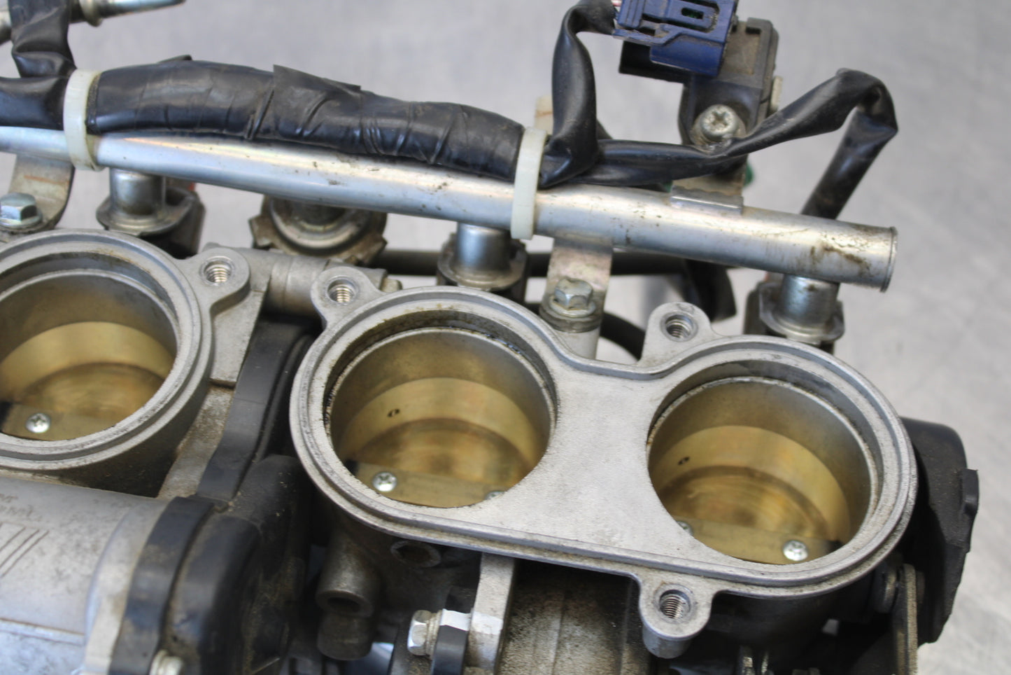 07-08 YAMAHA YZF R1 MAIN FUEL INJECTORS / THROTTLE BODIES BB160