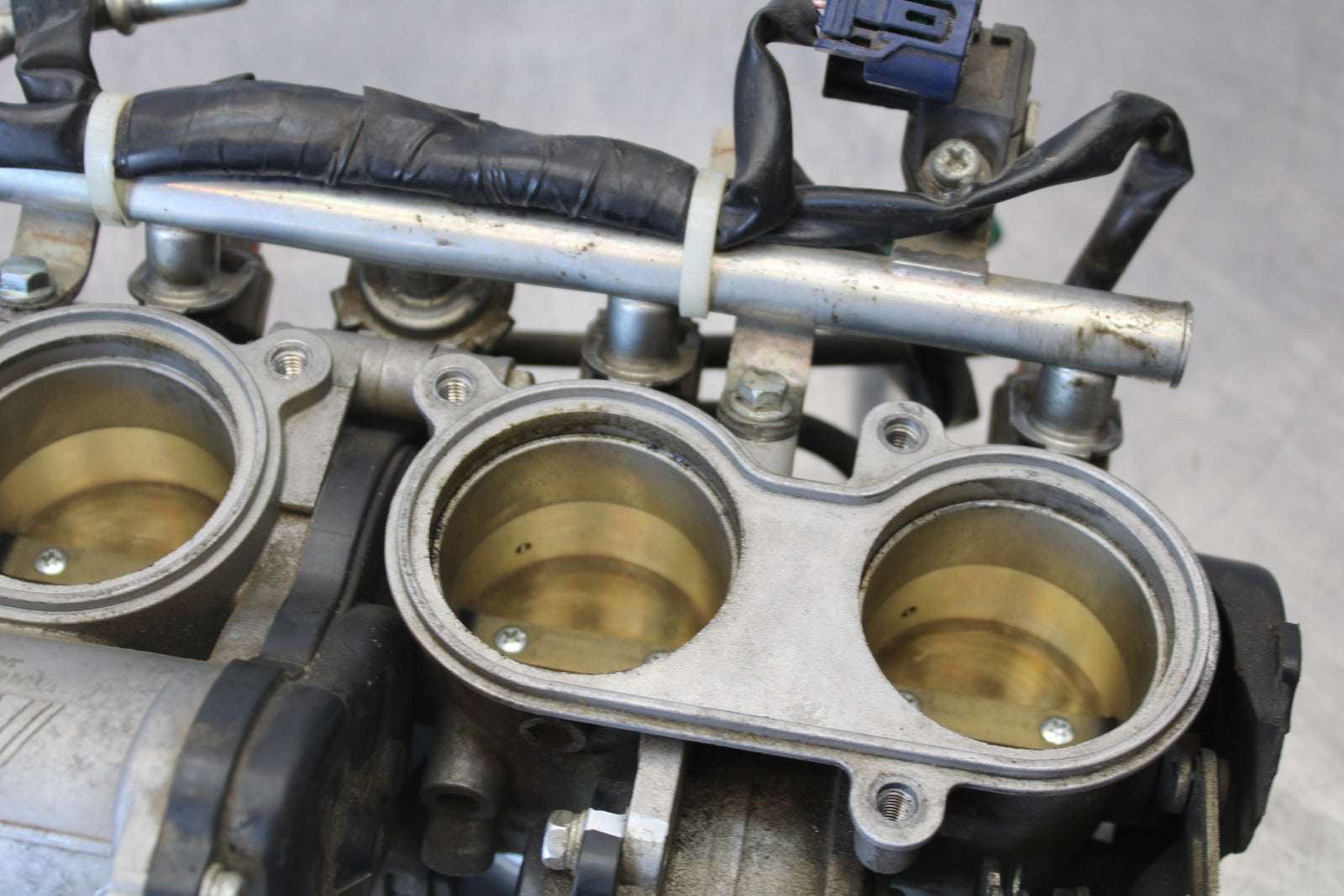 07-08 YAMAHA YZF R1 MAIN FUEL INJECTORS / THROTTLE BODIES BB160
