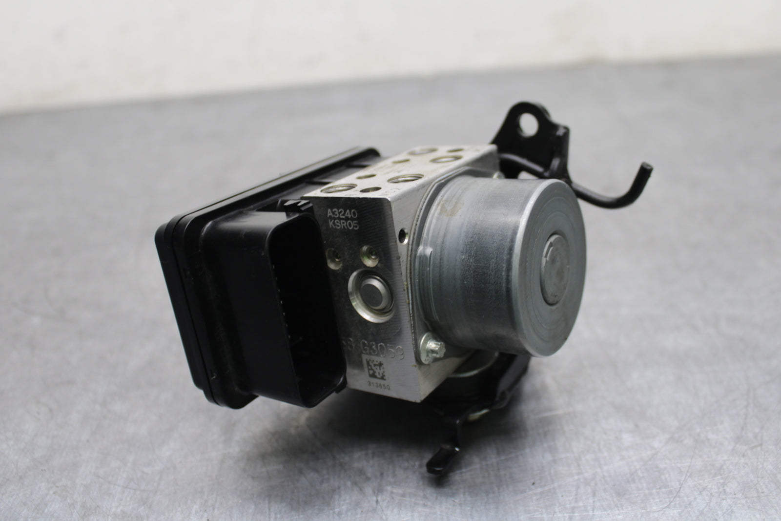 12-17 KAWASAKI NINJA 650 ABS PUMP UNIT MODULE BB129