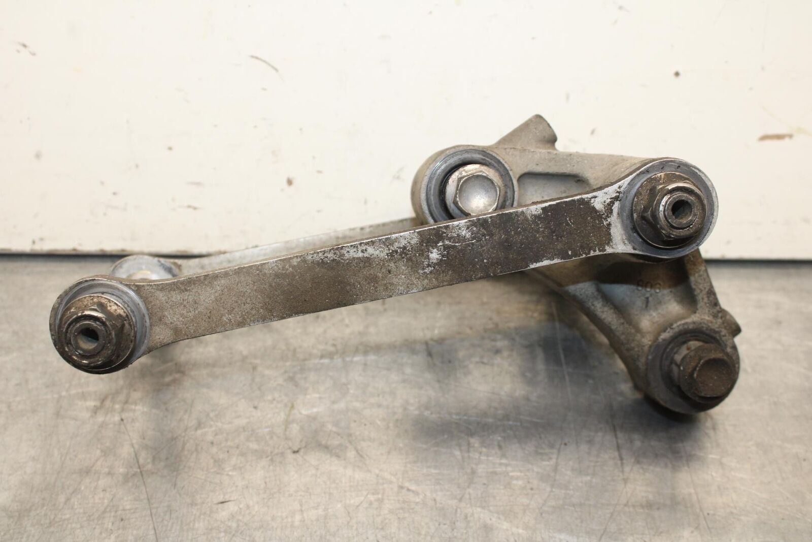 09-12 KAWASAKI NINJA ZX6R REAR DOGBONE SHOCK LINKAGE LINK BB617