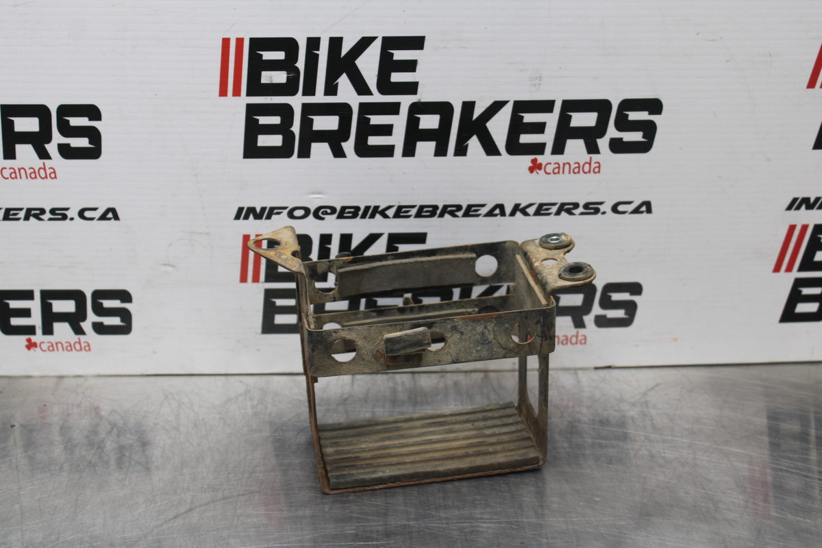 78-79 SUZUKI GS1000 BATTERY TRAY BOX BB787