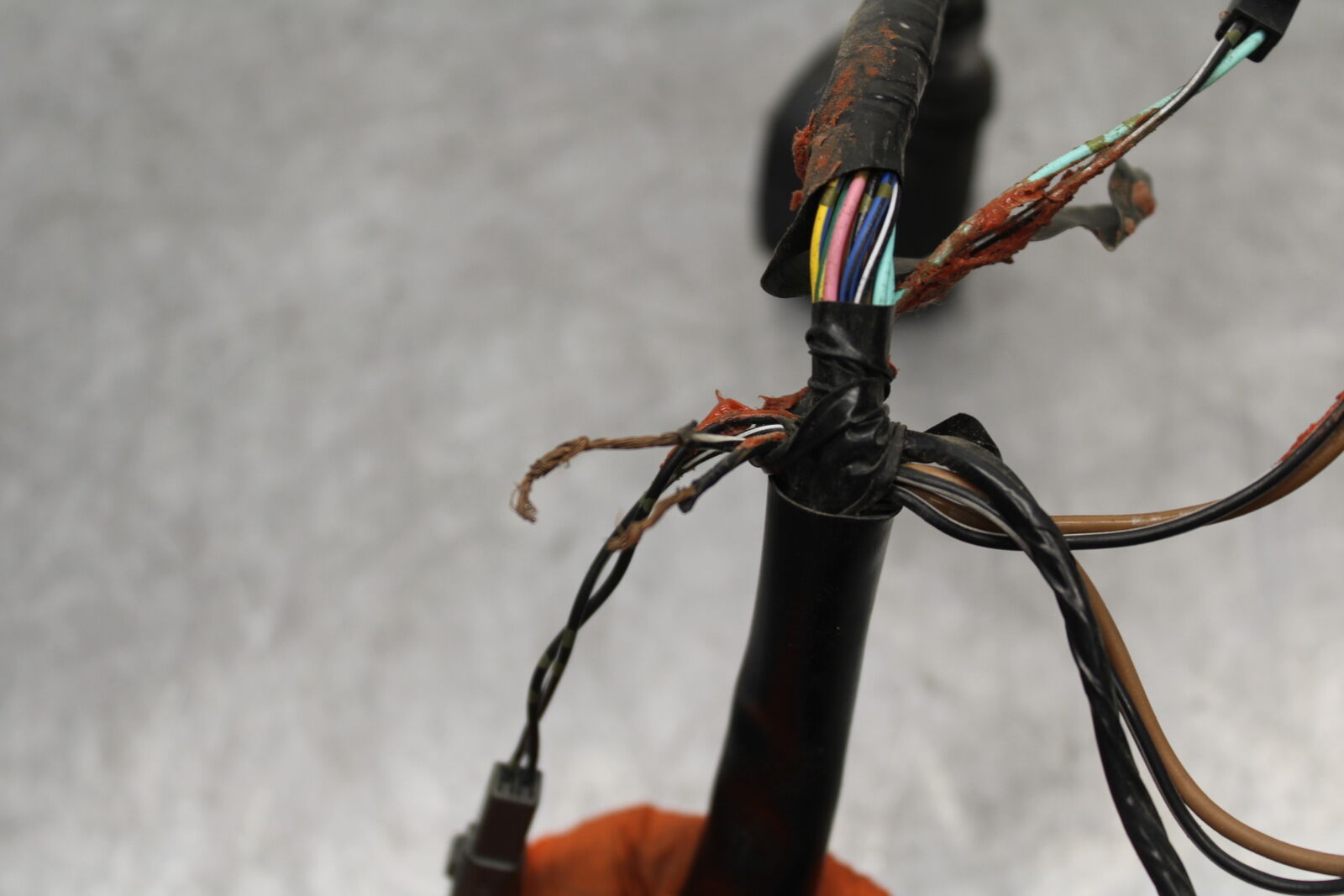 05-06 SUZUKI GSXR1000 HEADLIGHT SPEEDO GAUGES WIRING HARNESS WIRE LOOM BB663