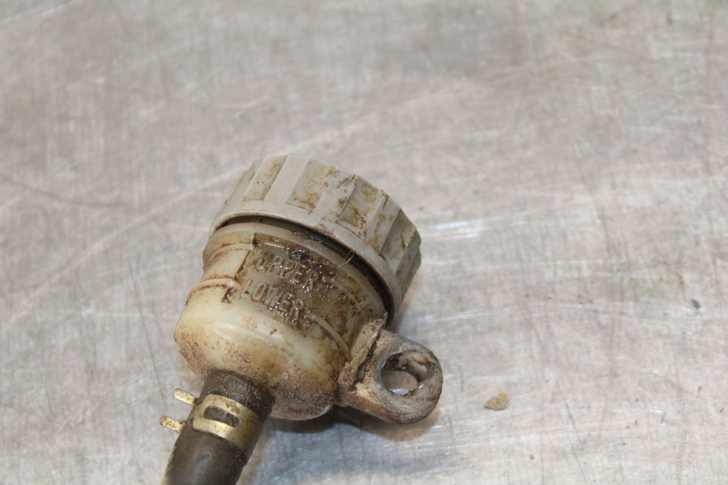 01-05 YAMAHA RAPTOR 660R REAR BACK BRAKE MASTER CYLINDER W RESERVOIR BB695
