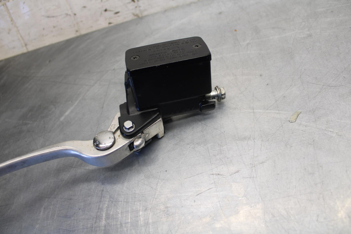 2016 Suzuki Bandit GSF1250SA ABS FRONT BRAKE MASTER CYLINDER w/ LEVER BB509