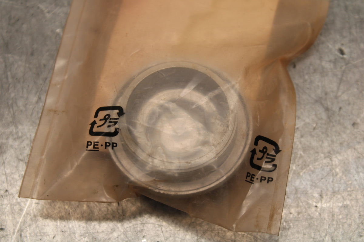 04-12 HONDA ST1300A FINAL DRIVE DIFFERENTIAL FILL CAP OEM BB669