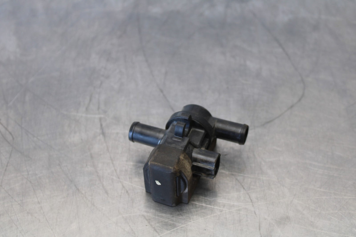 24-25 KAWASAKI NINJA 500 ABS AIR VALVE SOLENOID TOP ENGINE SWITCH SENSOR BB899