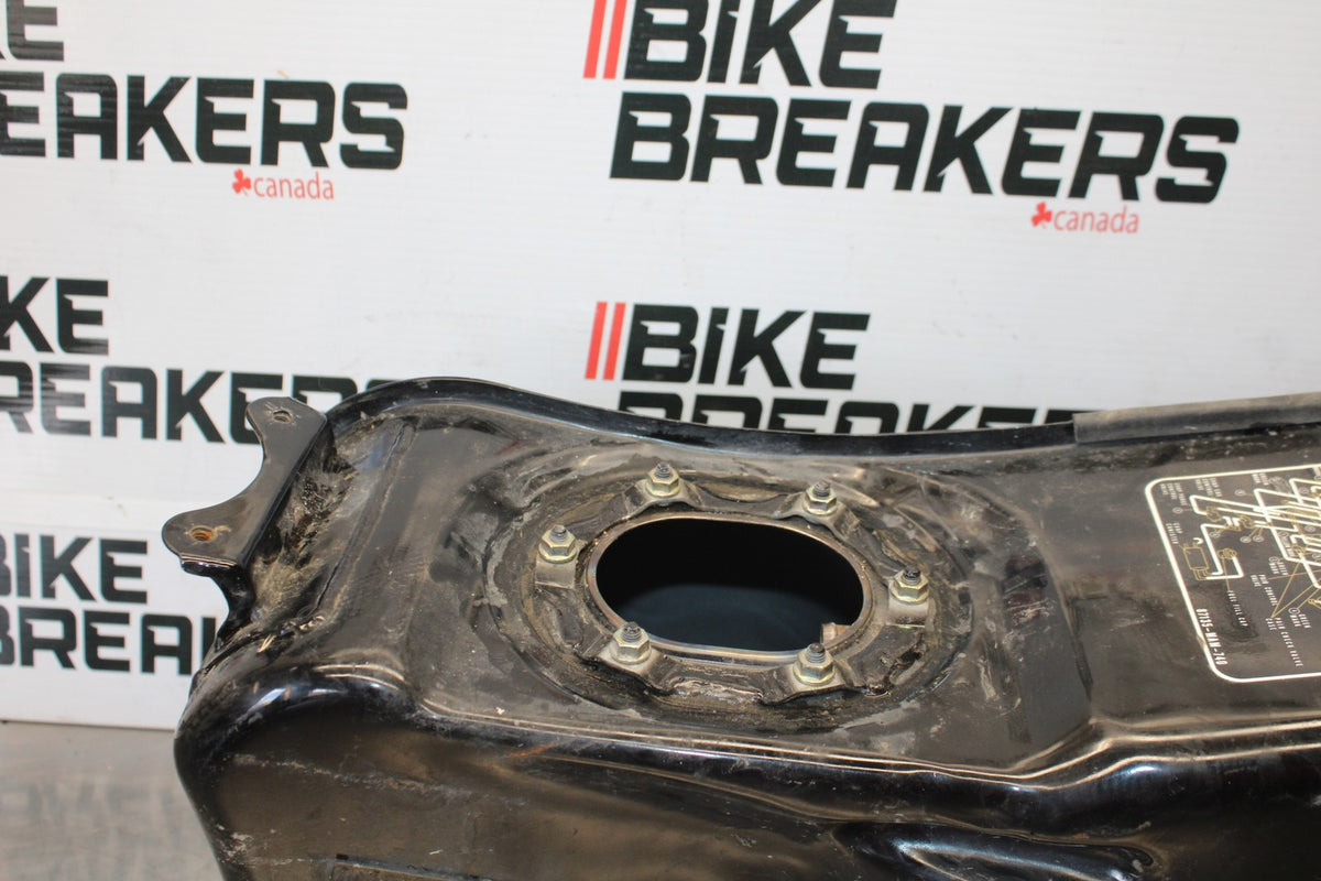 88-00 HONDA GOLDWING 1500 GAS TANK FUEL PETROL RESERVOIR BB883