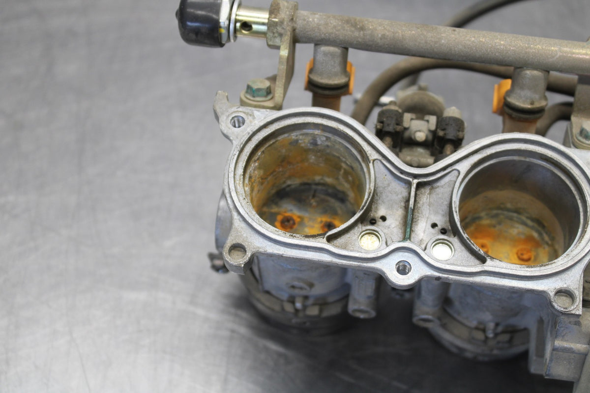 05-06 HONDA CBR600RR MAIN FUEL INJECTORS / THROTTLE BODIES BB893