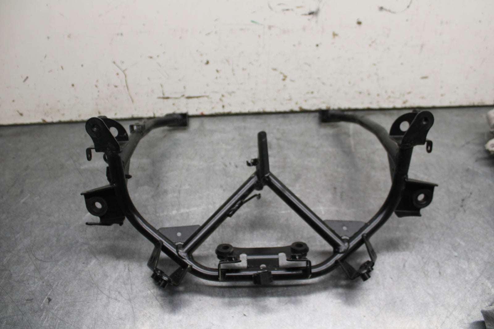 18-24 KAWASAKI NINJA 650 UPPER FAIRING MIRROR GAUGES STAY BRACKET BB725