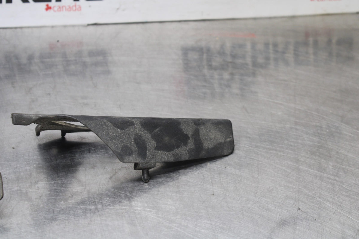 04-05 KAWASAKI NINJA ZX10R REAR BACK DRIVE CHAIN GUARD COVER SHIELD BB931