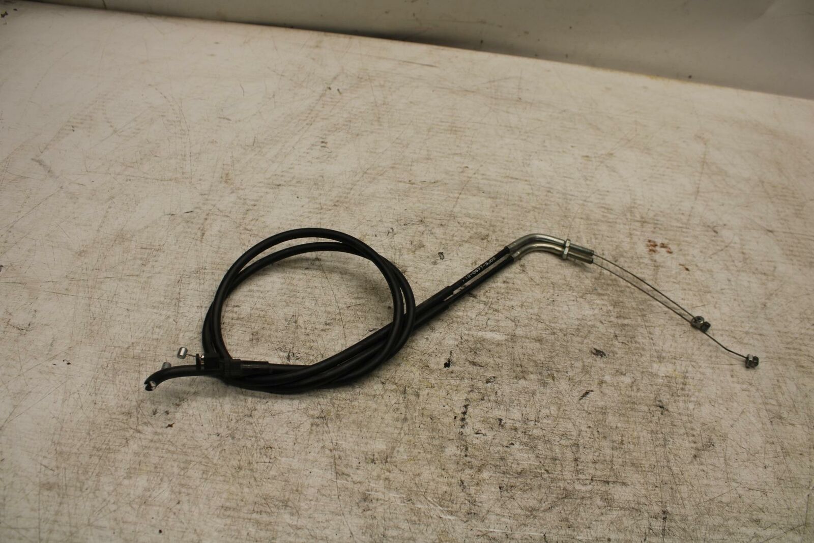 12-13 KAWASAKI EX300 NINJA THROTTLE CABLES LINES BB373